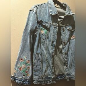 Boutique Jean jack with embroidery